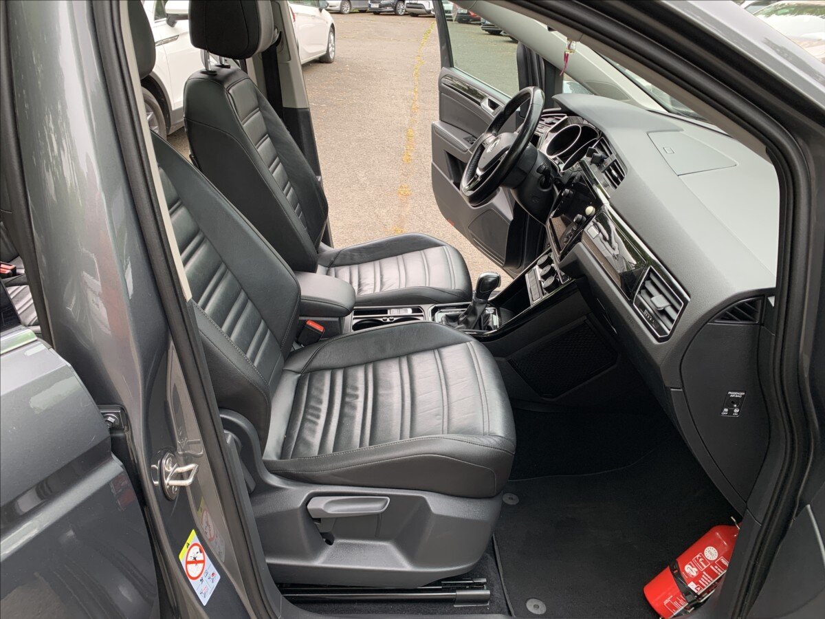 Volkswagen Touran Kombi 1,6 l 85 kw