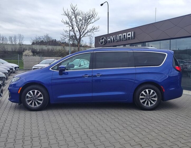 Chrysler Pacifica MPV 3,6 l 214 kw