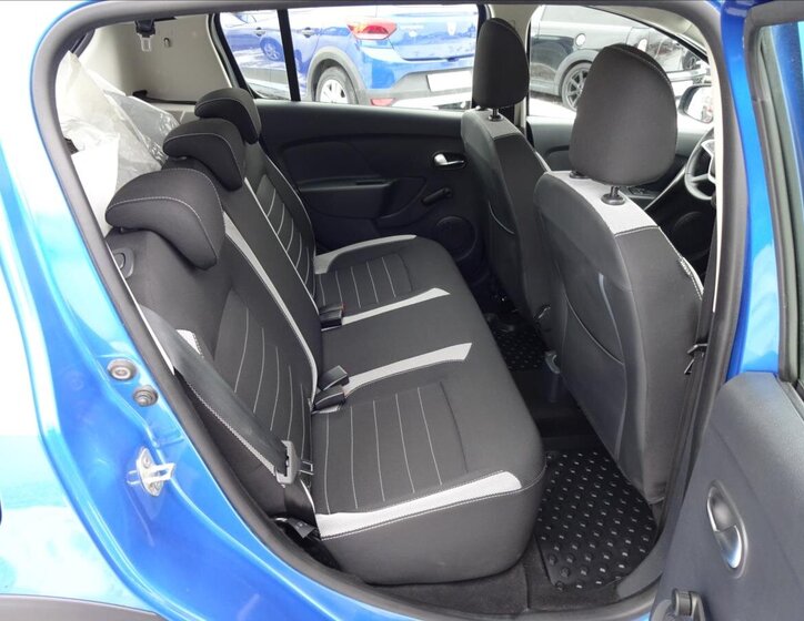 Dacia Sandero Hatchback 898,0 66 kw