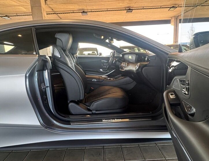 Mercedes-Benz Třídy S Kupé 4,0 l 345 kw