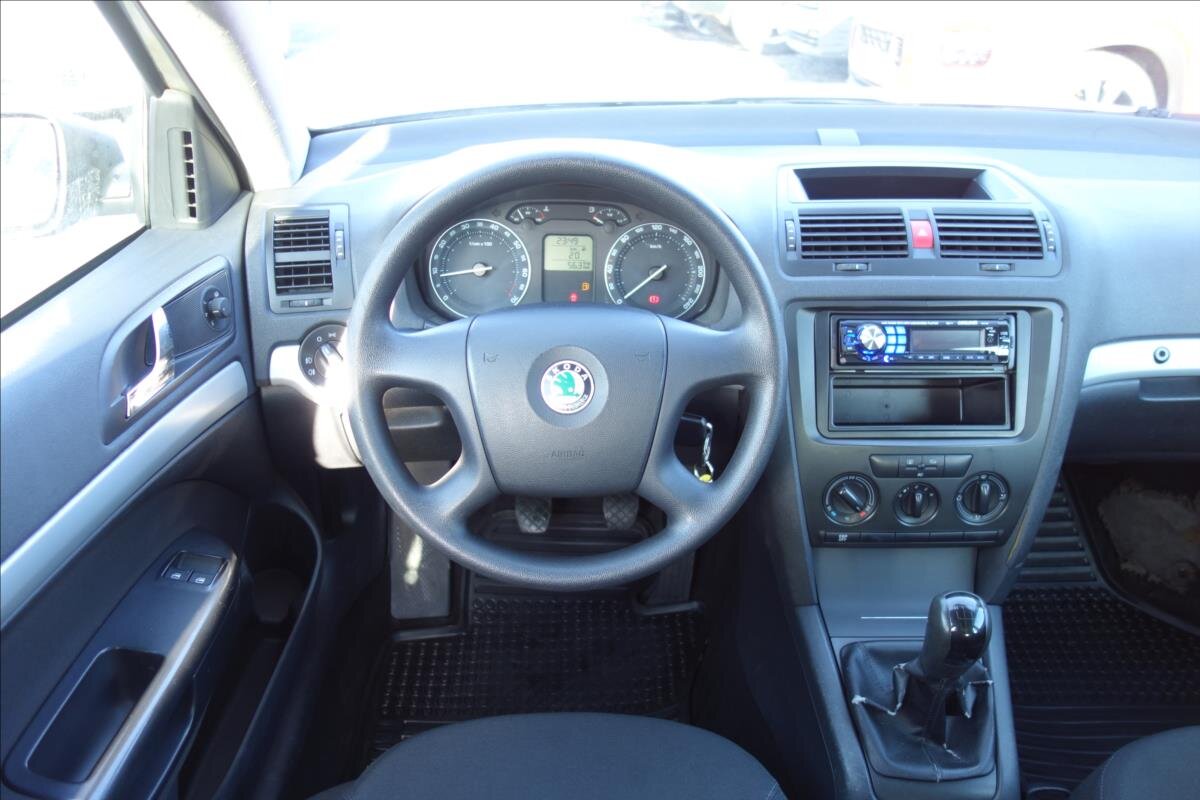 Škoda Octavia Kombi 1,8 l 118 kw