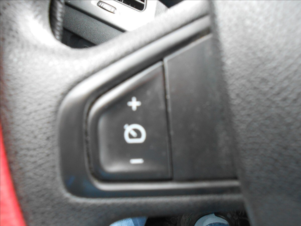 Renault Fluence Sedan / Limuzína 1,6 l 82 kw