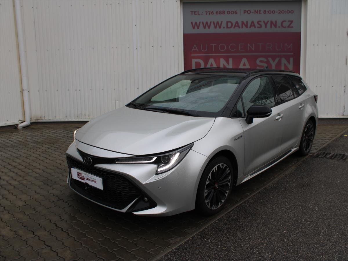 Toyota Corolla Kombi 2,0 l 112 kw