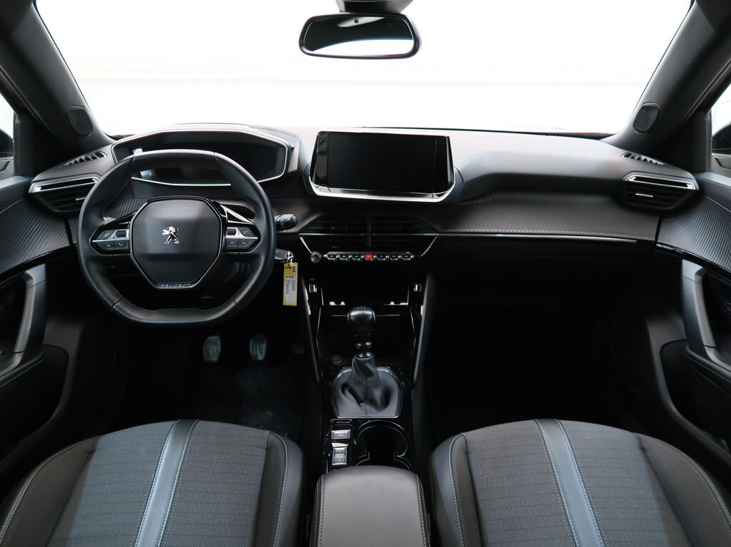 Peugeot 2008 SUV 1,2 l 74 kw