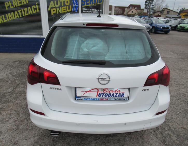 Opel Astra 6