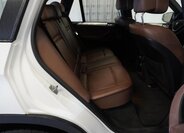 BMW X5 SUV 3,0 l 180 kw