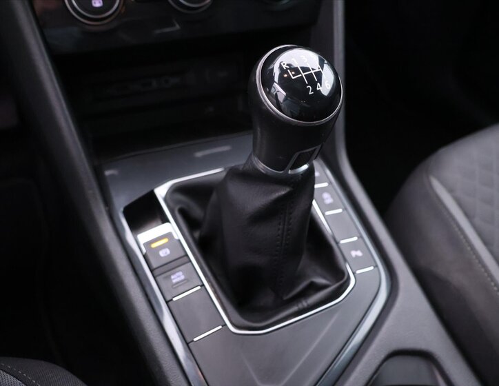 Volkswagen Tiguan SUV / Terénní 1,5 l 96 kw