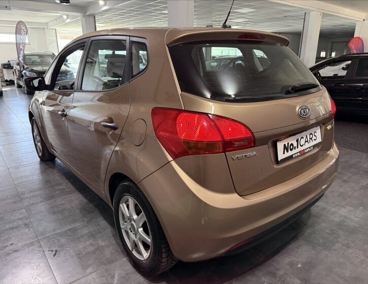 KIA Venga MPV 1,4 l 66 kw
