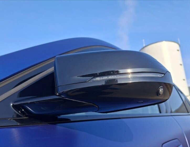 BMW X2 SUV / Terénní 2,0 l 221 kw