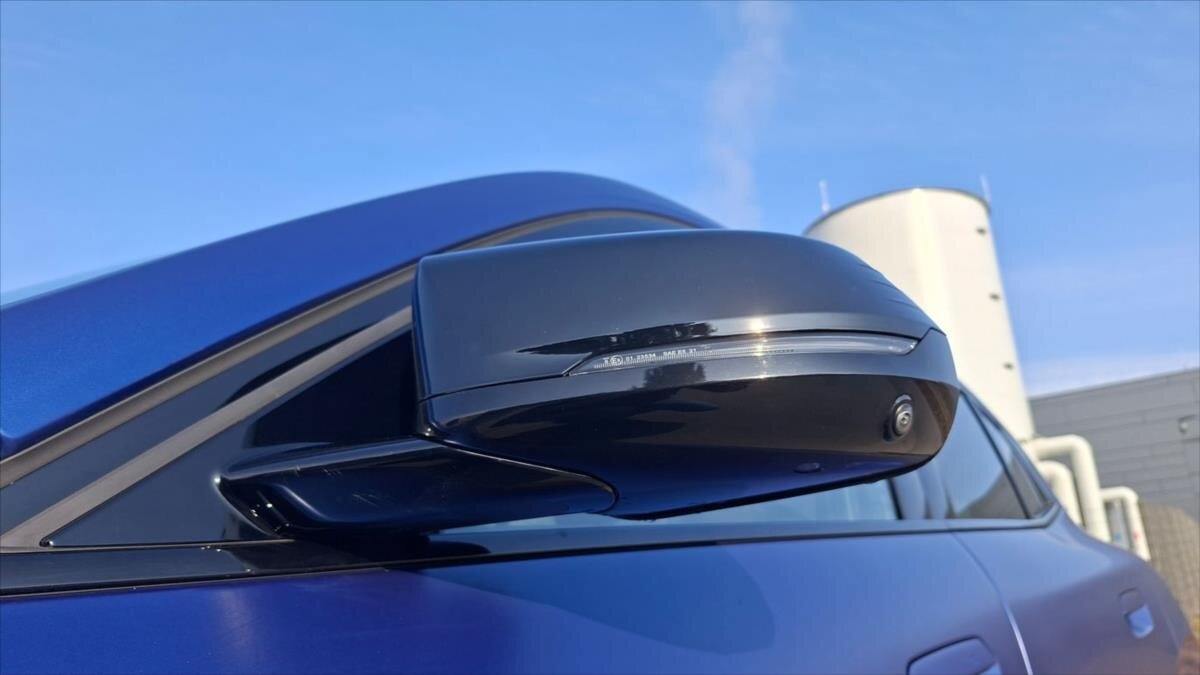 BMW X2 SUV / Terénní 2,0 l 221 kw