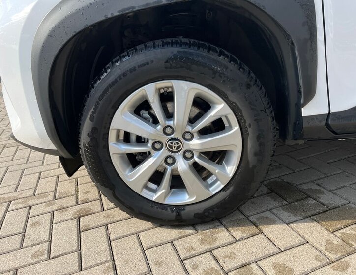 Toyota Yaris Cross SUV / Terénní 1,5 l 68 kw