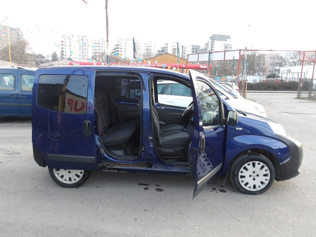 Peugeot Bipper Hatchback 1,4 l 50 kw