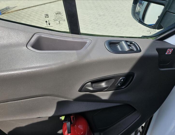 Ford Transit 7