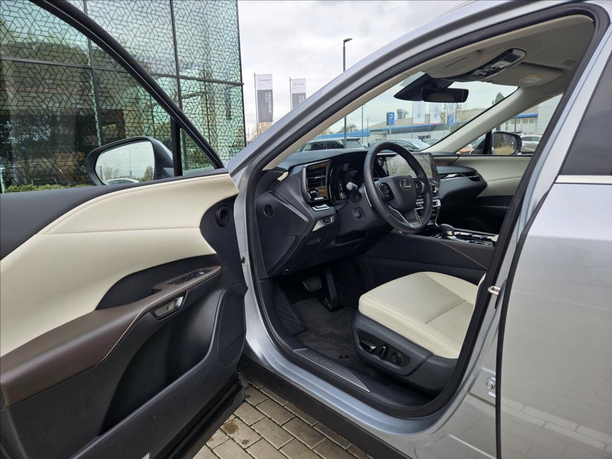 Lexus RX 450h SUV 2,5 l 227 kw