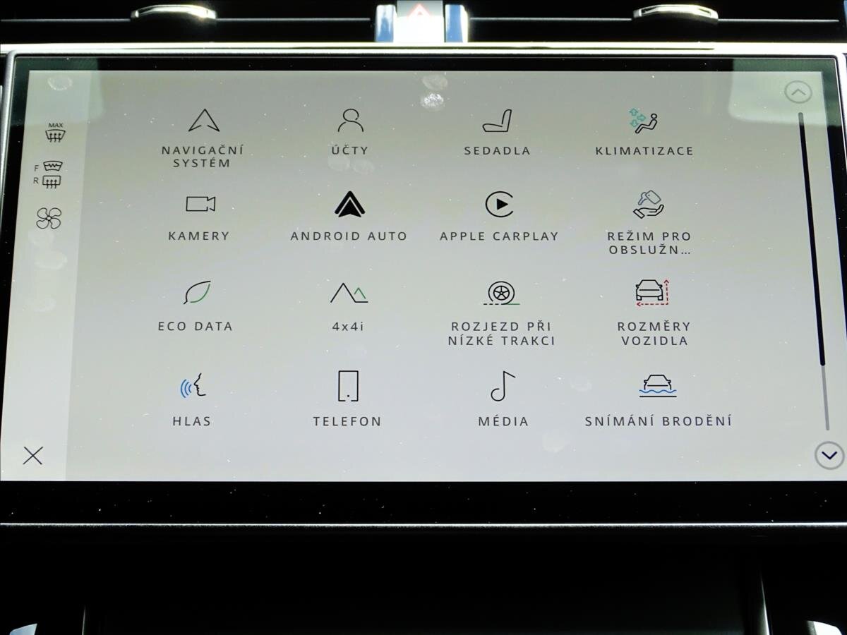 Land Rover Range Rover Velar SUV / Terénní 2,0 l 150 kw
