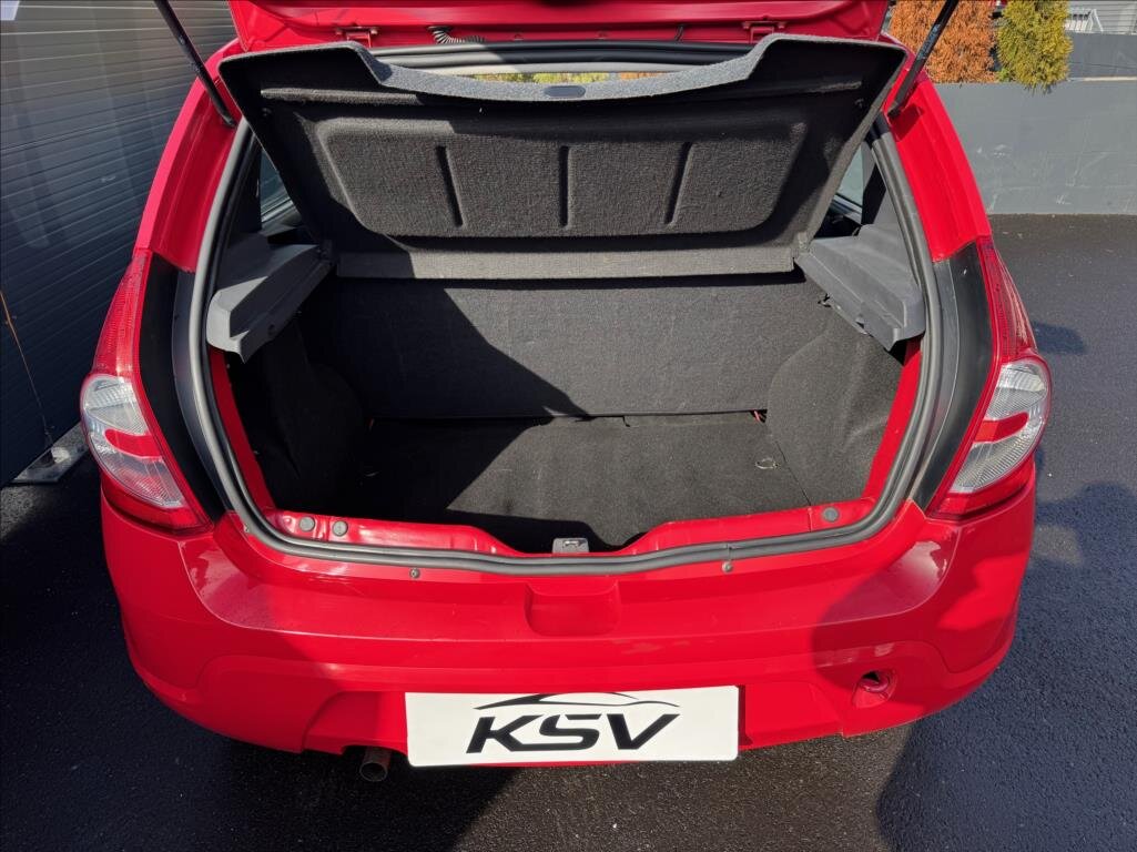 Dacia Sandero Hatchback 1,1 l 55 kw