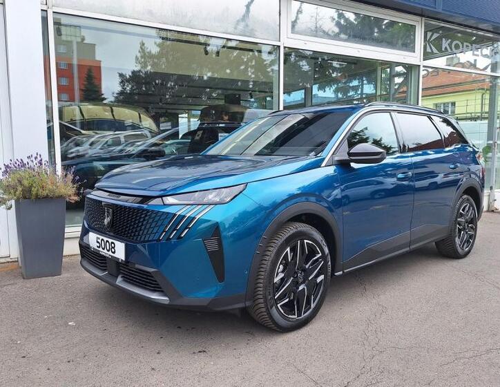 Peugeot 5008 1