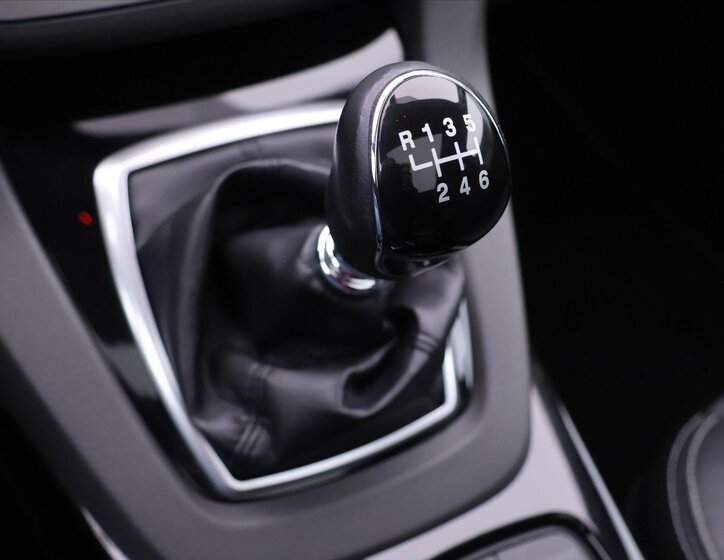 Ford Kuga SUV / Terénní 2,0 l 103 kw