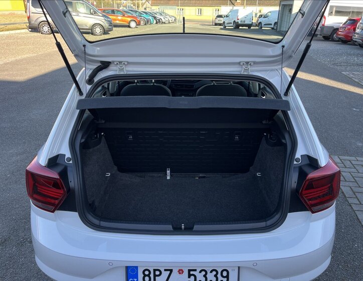 Volkswagen Polo Hatchback 999,0 48 kw