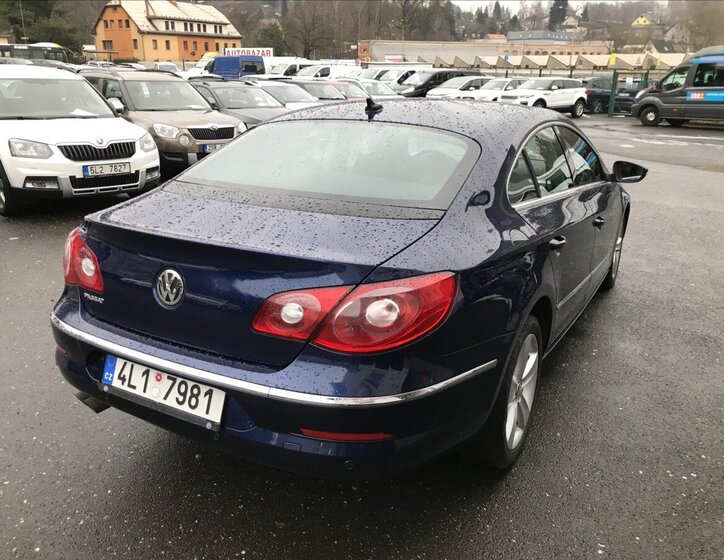 Volkswagen Passat CC Sedan 2,0 l 125 kw