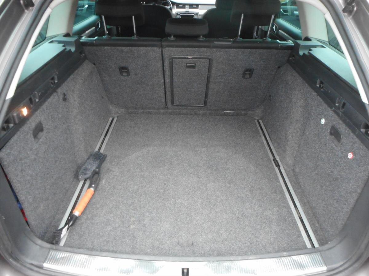 Škoda Superb Kombi 2,0 l 103 kw