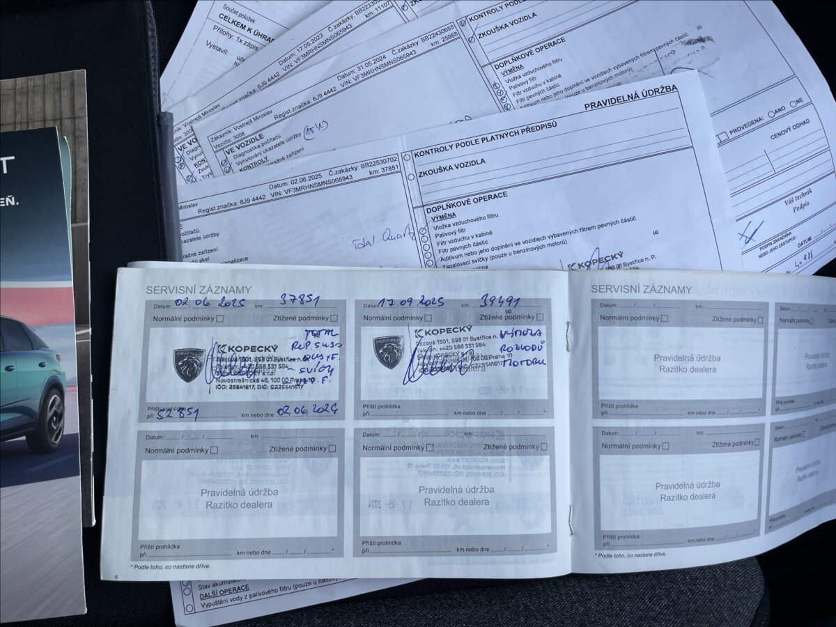 Peugeot 3008 MPV 1,2 l 96 kw