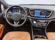 Chrysler Pacifica 21