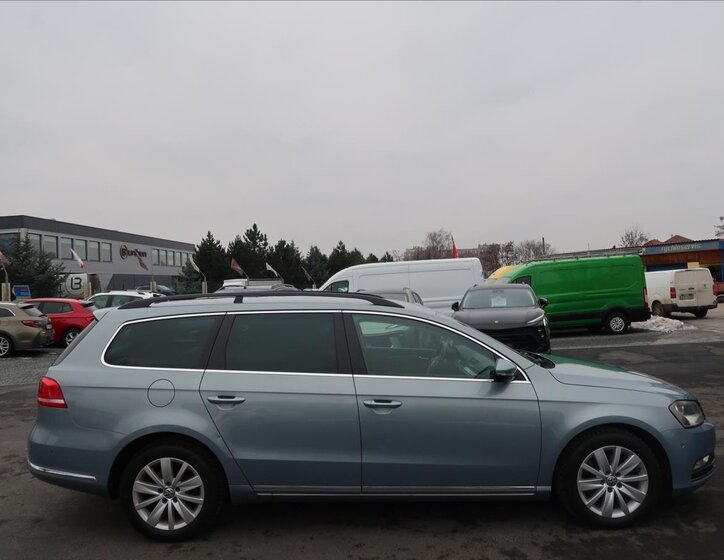 Volkswagen Passat Kombi 2,0 l 103 kw