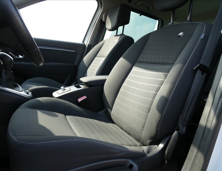 Renault Scénic MPV 1,5 l 81 kw