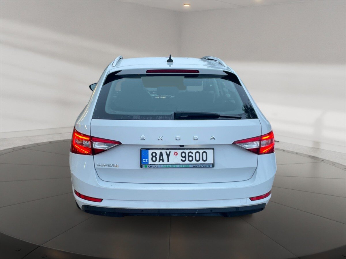 Škoda Superb Kombi 2,0 l 110 kw