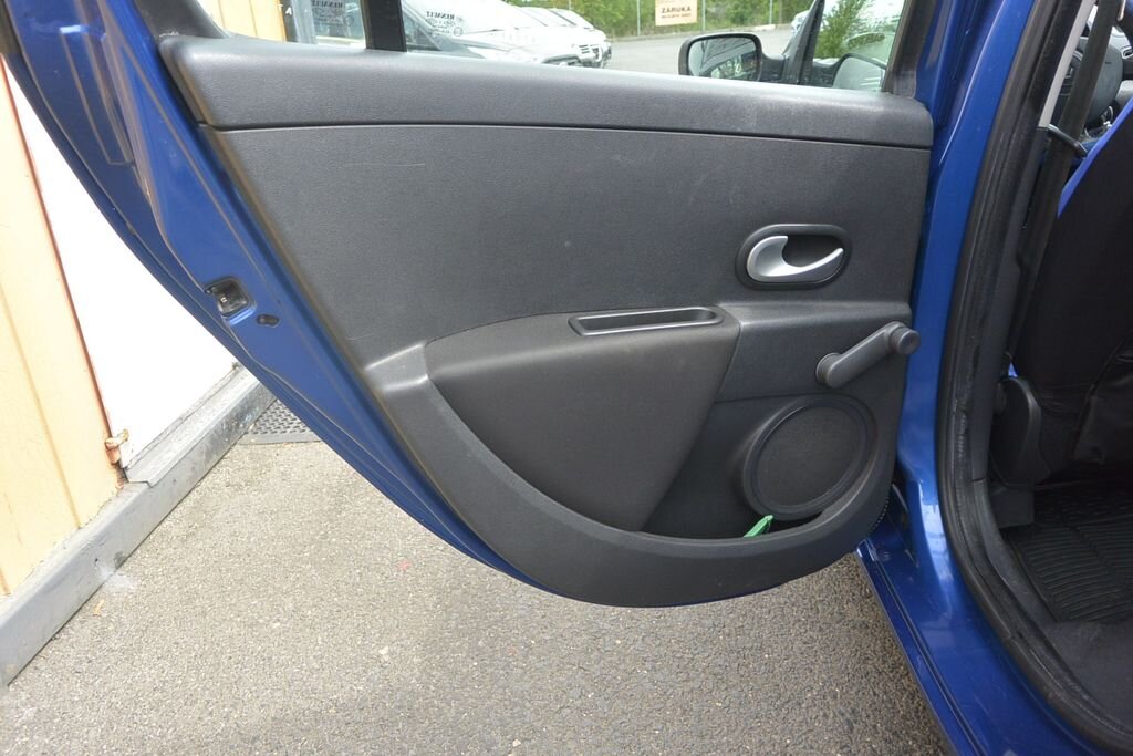 Renault Clio Hatchback 1,1 l 55 kw