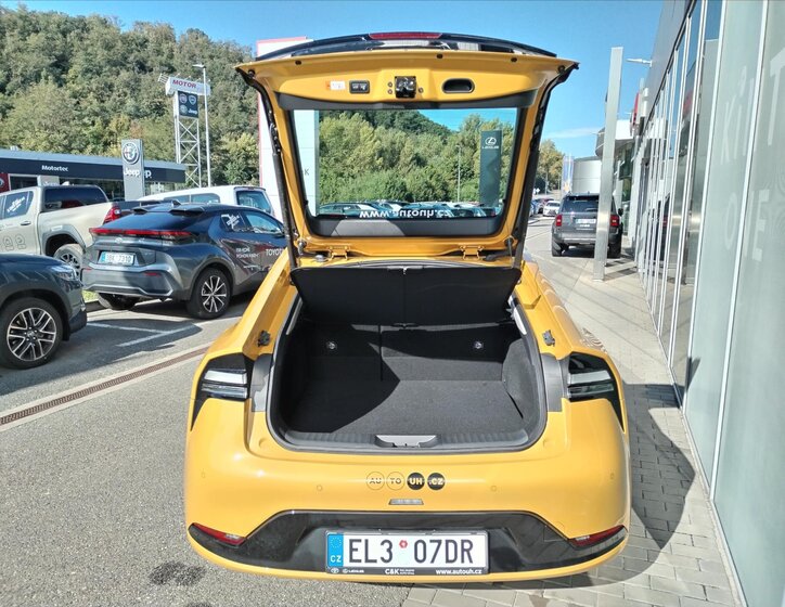 Toyota Prius Liftback 2,0 l 164 kw