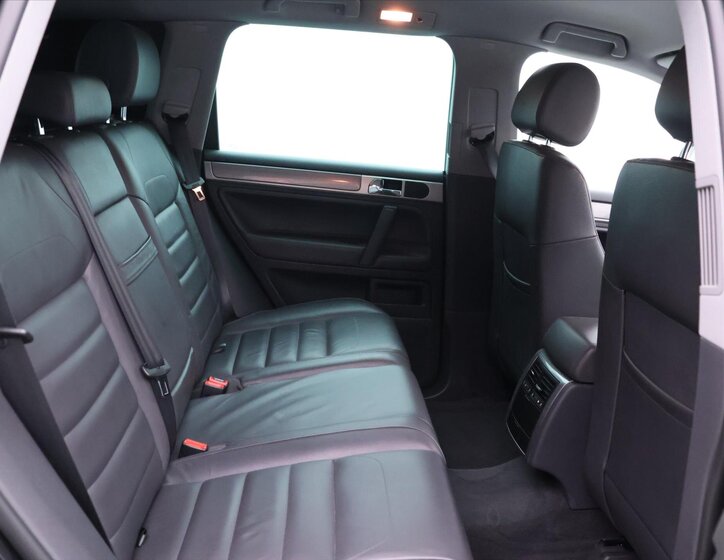 Volkswagen Touareg SUV 3,0 l 176 kw