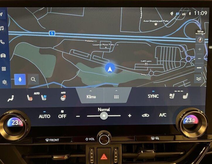 Lexus NX 450h plus 16