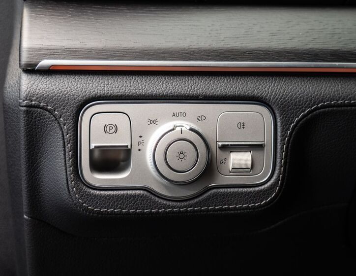 Mercedes-Benz GLE 18