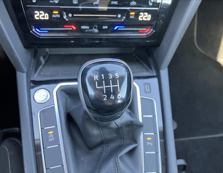 Volkswagen Passat Kombi 2,0 l 110 kw