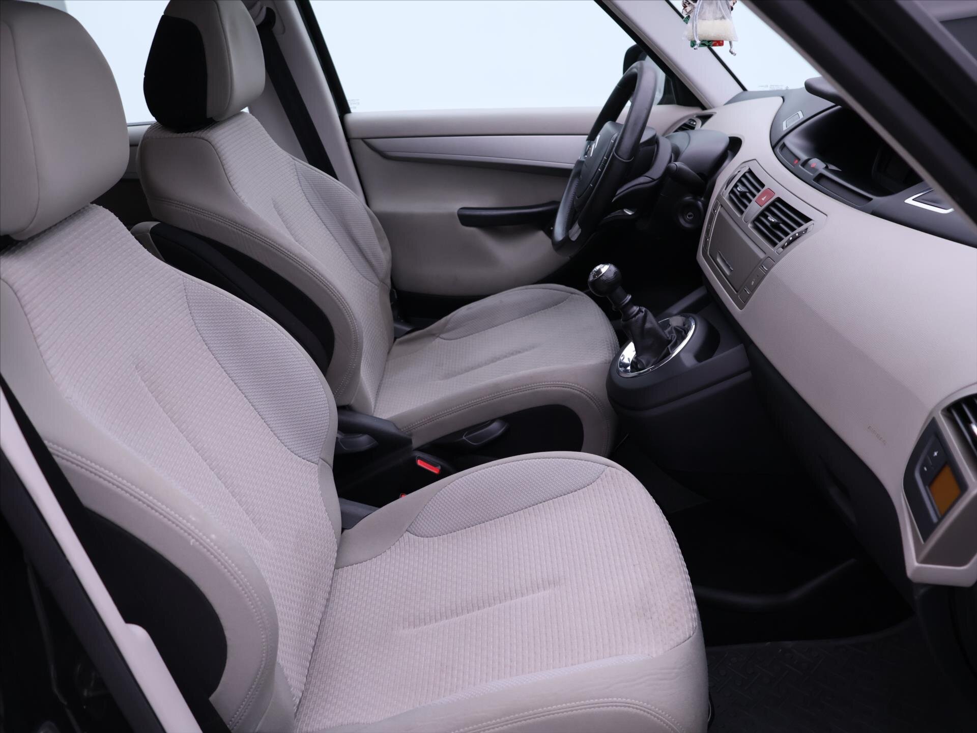 Citroën Grand C4 Picasso MPV 1,6 l 82 kw