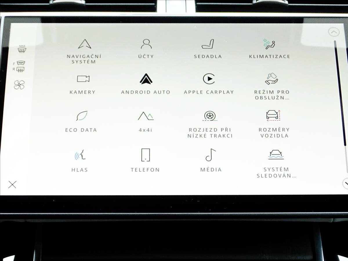 Land Rover Range Rover Velar SUV 2,0 l 150 kw