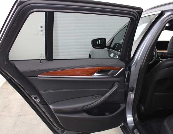 BMW Řada 5 Kombi 2,0 l 140 kw