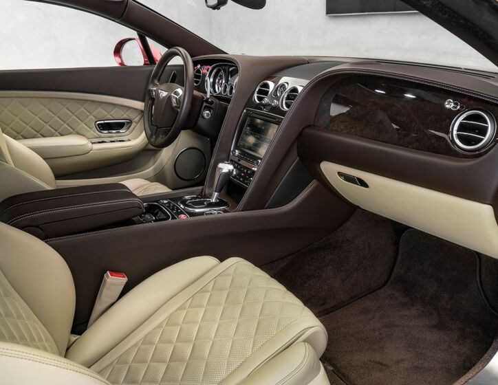 Bentley Continental GT 14