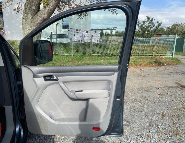 Volkswagen Caddy Kombi 1,9 l 77 kw