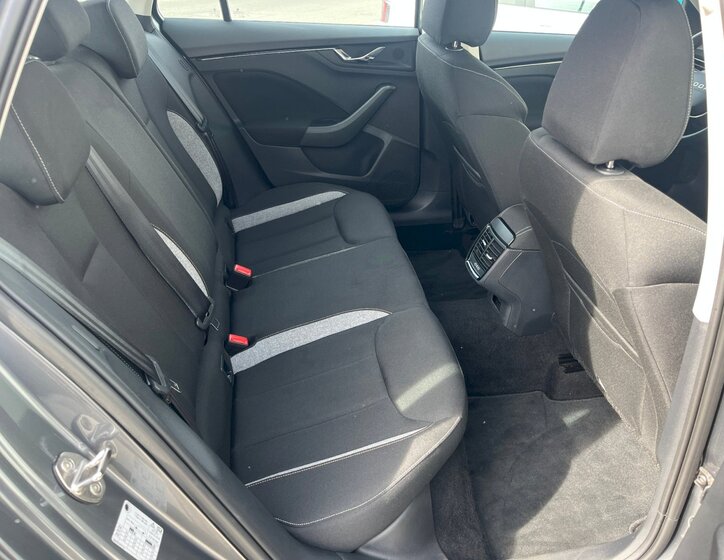 Škoda Kamiq Hatchback 1,0 l 85 kw