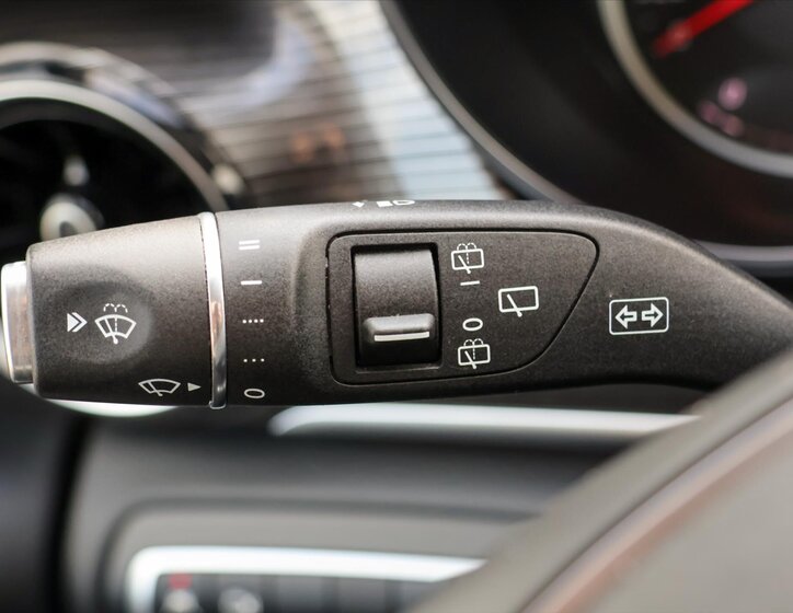 Mercedes-Benz Třídy V Kombi 2,0 l 174 kw