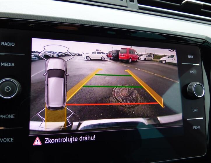 Volkswagen Passat 53