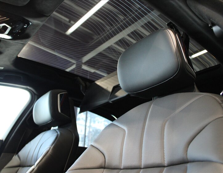 BMW Řada 7 Ostatní 3,0 l 210 kw