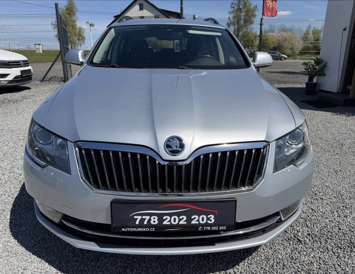 Škoda Superb Kombi 2,0 l 103 kw