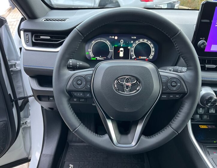 Toyota RAV4 SUV 2,5 l 131 kw