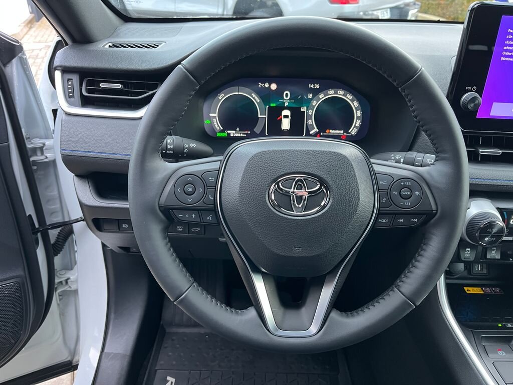 Toyota RAV4 SUV 2,5 l 131 kw