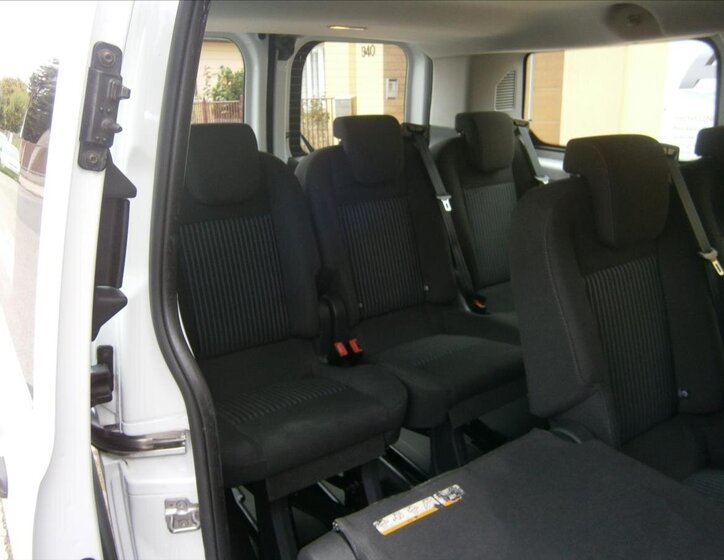 Ford Transit Custom 10