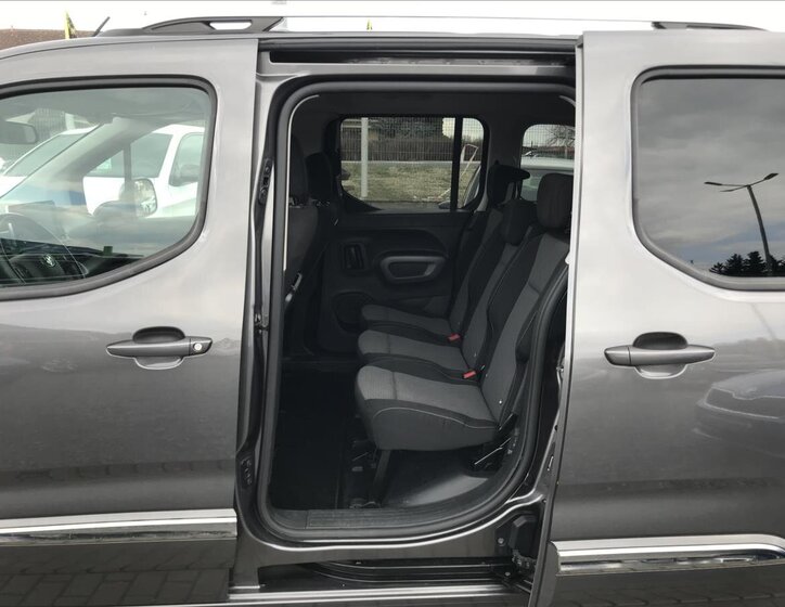 Toyota ProAce Kombi 1,5 l 96 kw